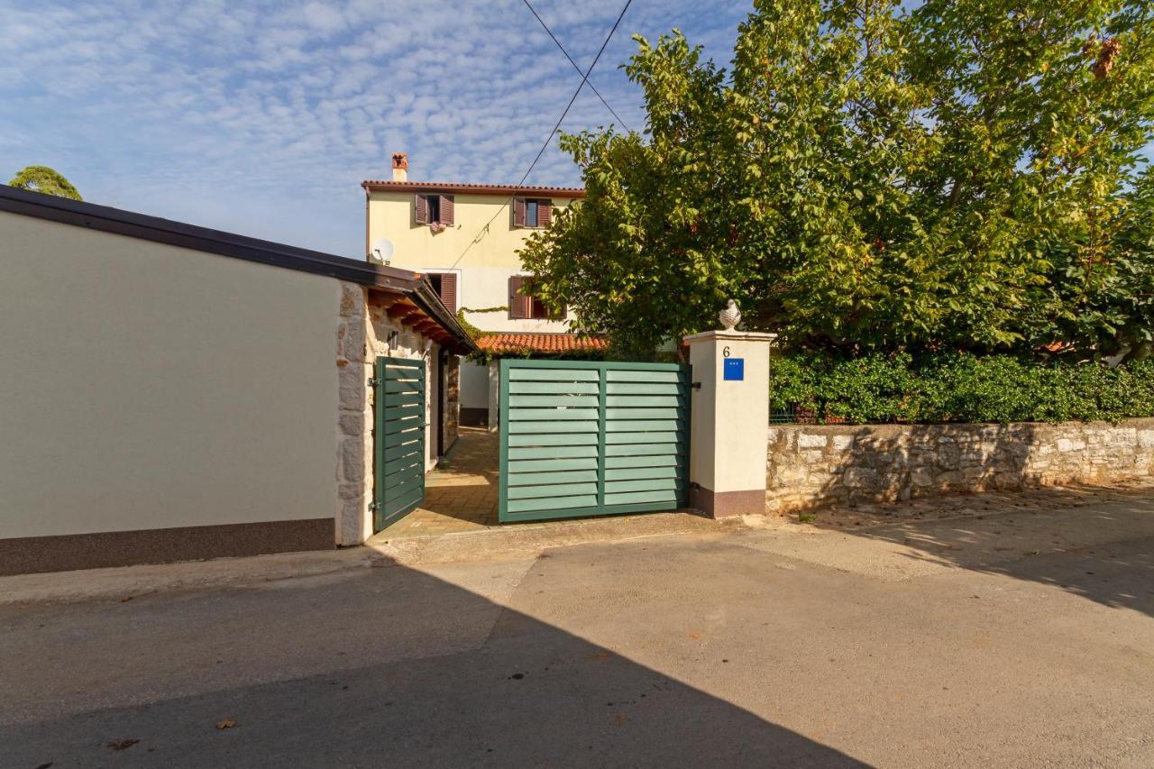 Holiday Stone House Bale Exterior foto